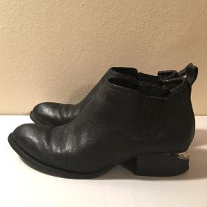 ALEXANDER WANG WOMENS KORI NOTCH-HEEL LEATHER ANKLE BOOT SIZE EU36.5